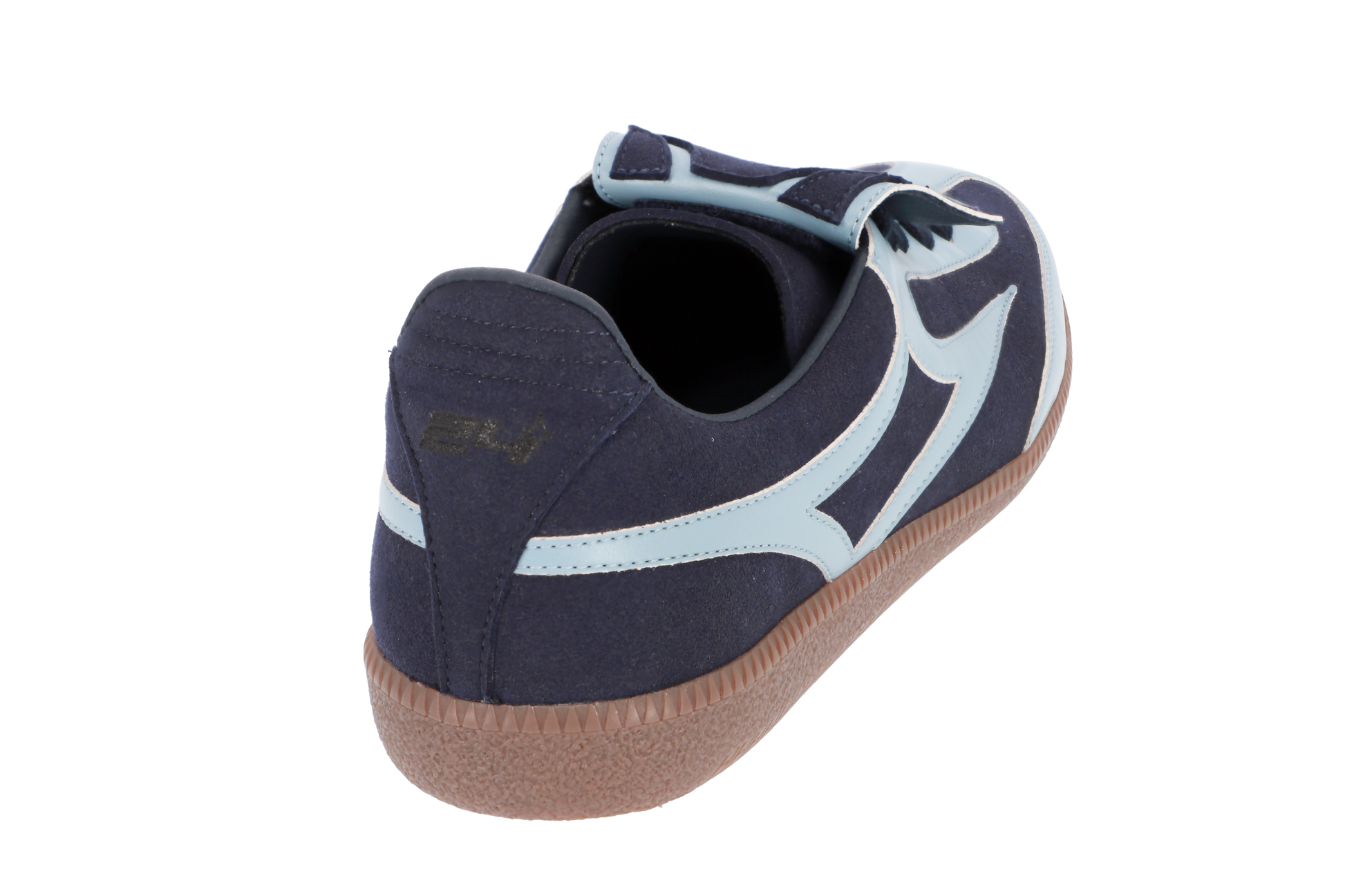 Grauer Retro Sneaker von twentyfourdegree – vegan aus Apfelleder, unisex, nachhaltig aus Portugal